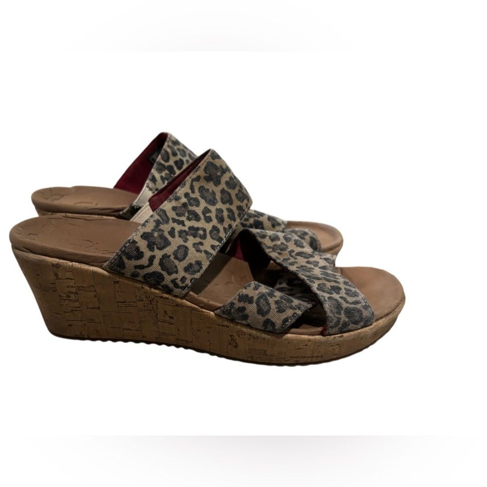 Skechers Beverlee Wedge Sandals Leopard Sz 6